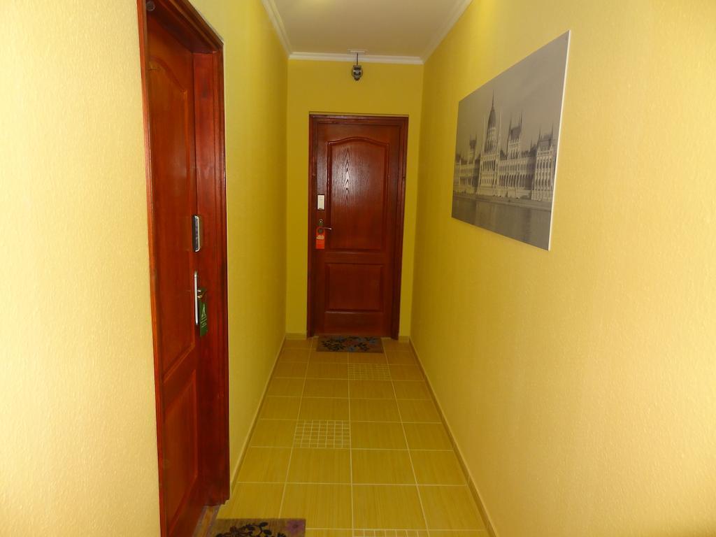 Residence Parliament Budapest Room photo